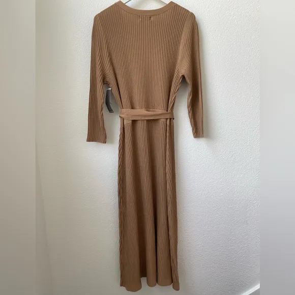 NWT Lane Bryant 3/4Sleeve Tan VNeck Button-Front Belted Sweater Dress Size 14/16