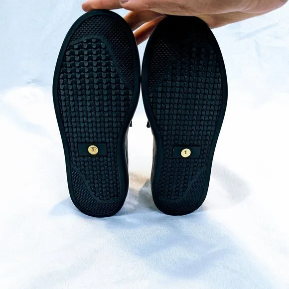 NWT Maria Catalan Girl's Black Loafers Size 13