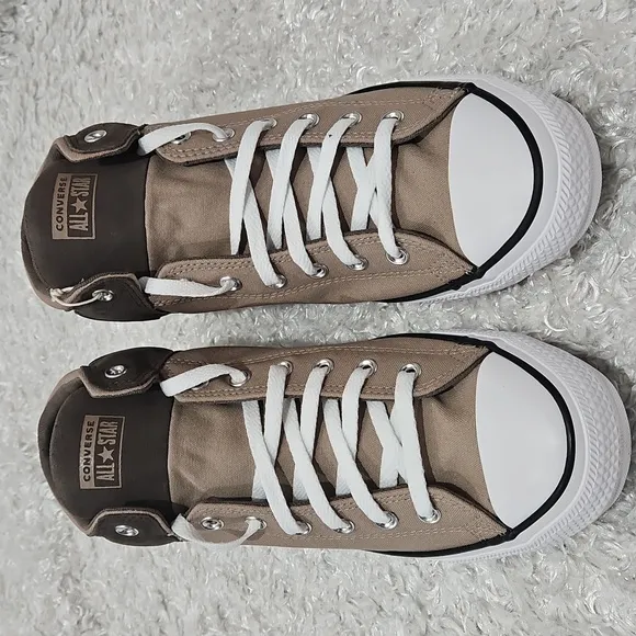 NWT Men's Converse Sneakers