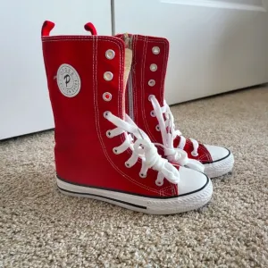 ♥️NWT♥️ MIA BELLE GIRLS BOOT SNEAKERS