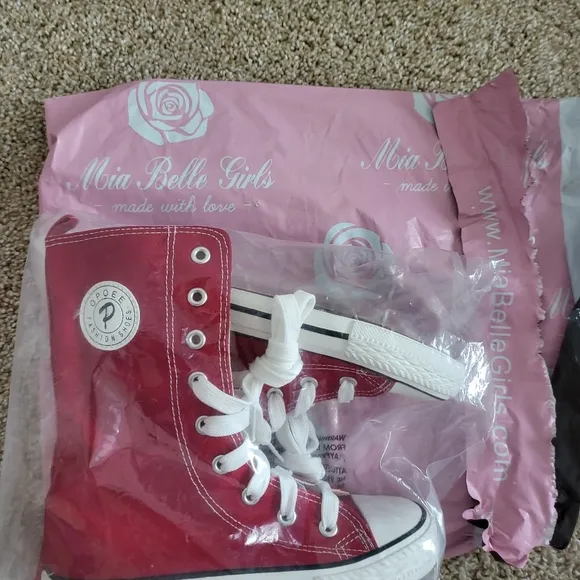 ♥️NWT♥️ MIA BELLE GIRLS BOOT SNEAKERS