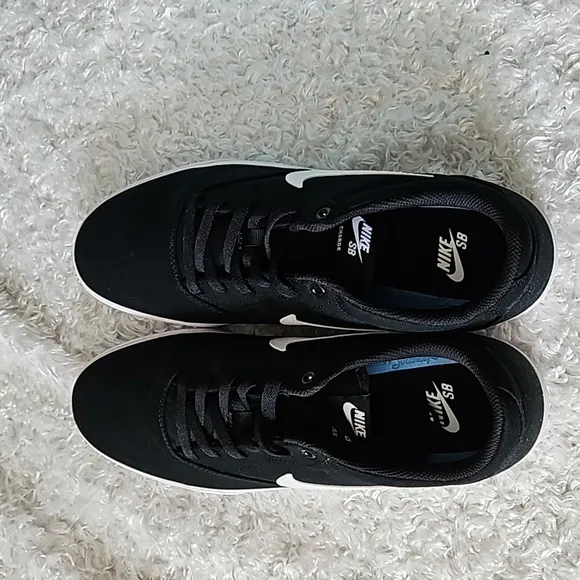 NWT Nike Sneakers
