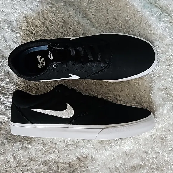NWT Nike Sneakers