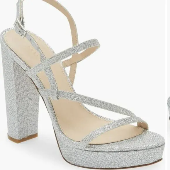NWT Pelle Moda Women's 10M Patsi Silver Platform Sandals