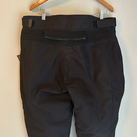 NWT River Road Men’s size 40 Scout Waterproof Breathable Black Motorcycle Pants