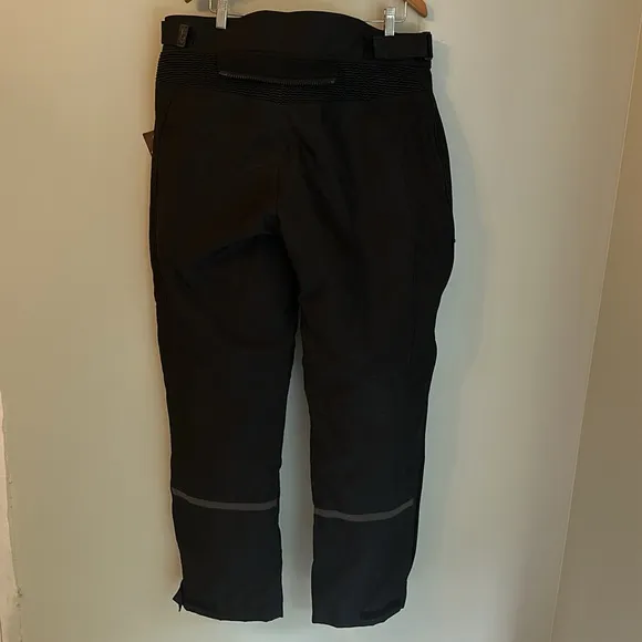 NWT River Road Men’s size 40 Scout Waterproof Breathable Black Motorcycle Pants