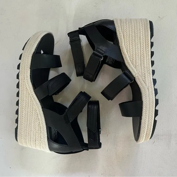 NWT Sorel Cameron black leather strappy wedge sandals