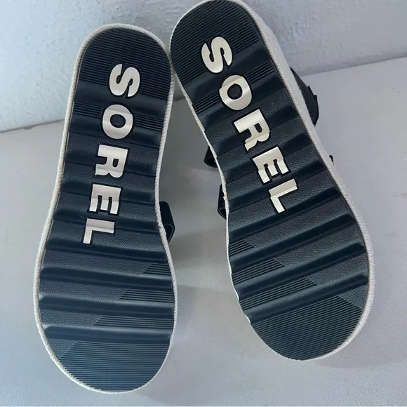 NWT Sorel Cameron black leather strappy wedge sandals
