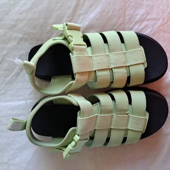 NWT UGG Australia sandals CORA Mint green  1152698 Size 8