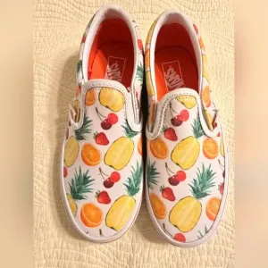 NWT Vans Girls Slip Sneakers with Tropical Fruit Design
