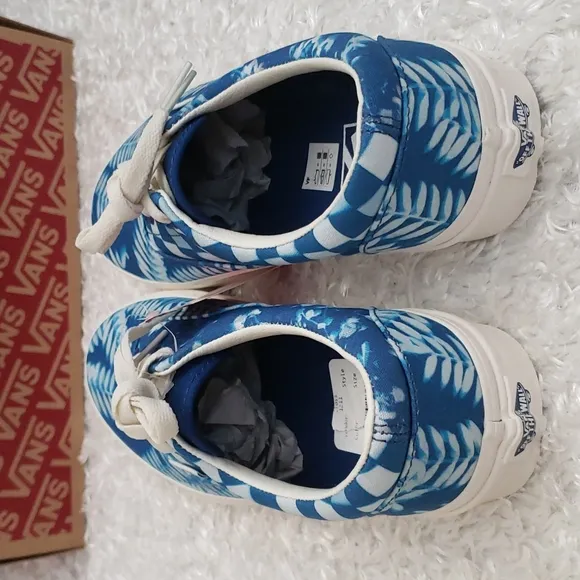 NWT Vans Tropical print Sneakers