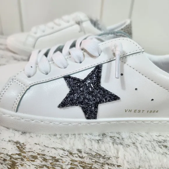 NWT Vintage Havana &quot;Carla&quot; White Cheetah Fur Low Top Sneakers Women's Size 8.5