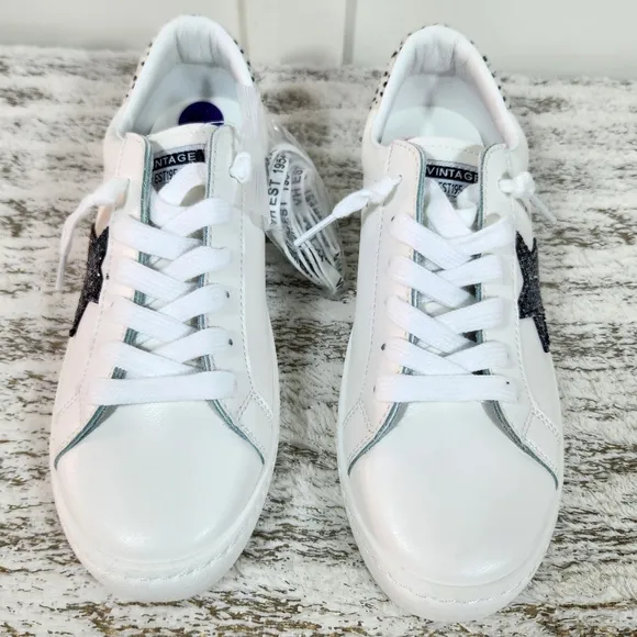 NWT Vintage Havana &quot;Carla&quot; White Cheetah Fur Low Top Sneakers Women's Size 8.5