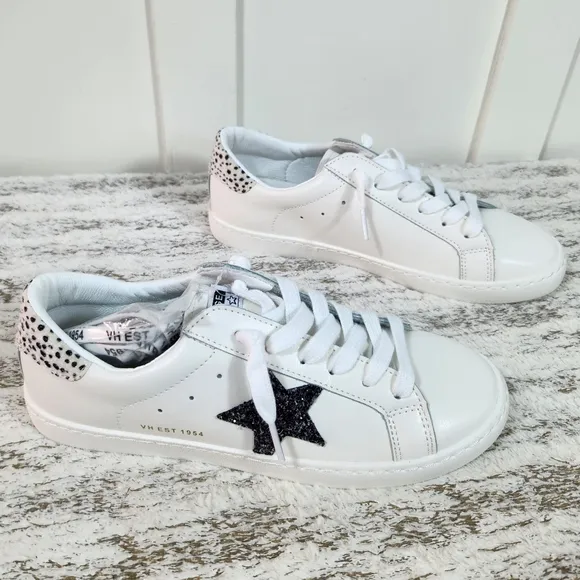 NWT Vintage Havana &quot;Carla&quot; White Cheetah Fur Low Top Sneakers Women's Size 8.5