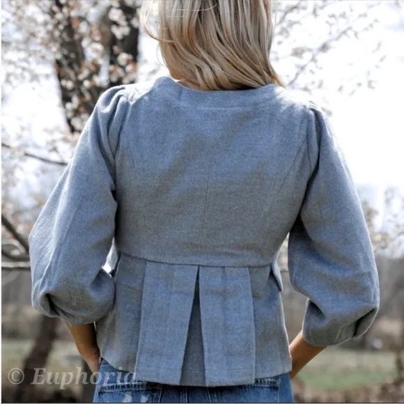 NWT Vintage Inspired Pleated Jacket with Fur Trim