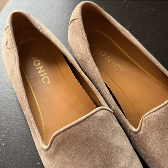 NWT Vionic Willa Suede Slip-On Loafers Sz 6,5