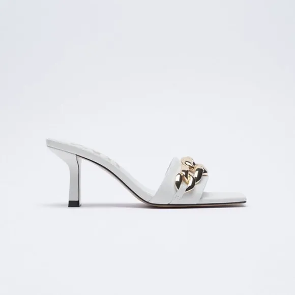 NWT. Zara Ecru Heeled Sandals with Chain. Size 9.