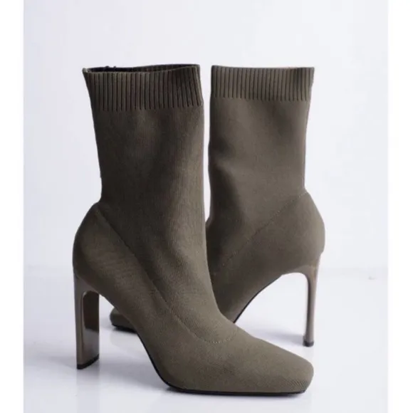 NWT Zara Olive Green Fabric Heeled Boots Size 10