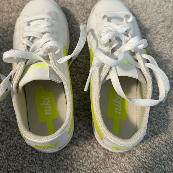 NWTs!  NIKE Blazer Low Sneakers - White and Neon - Kids Size 3.5