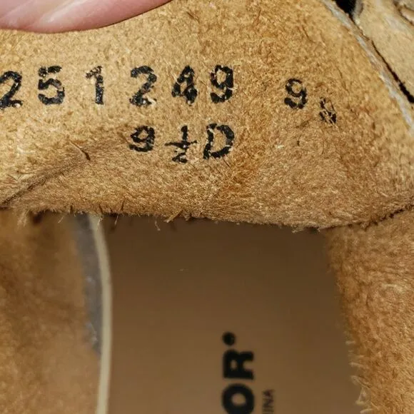 Oak Harbor Suede Leather Desert Boots Chukka Shoes