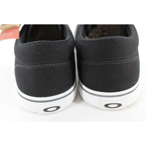 Oakley Canvas Spirit Sneakers Men 9.5 black Lace Up Casual Walking Athletic