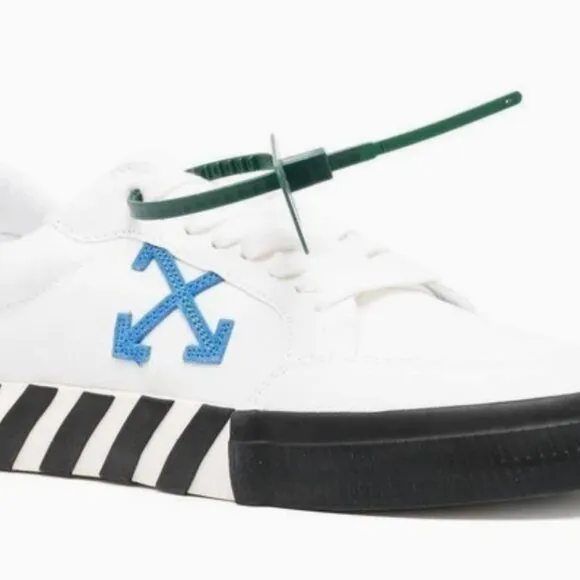 Off-White Low Vulcanized Canvas Sneaker Men