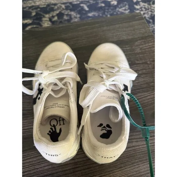 OFF-WHITE Vulcanized White &amp; Gray Canvas Low Top Sneakers Sz. 37