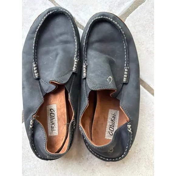 OLUKAI leather loafers size 9.5 black