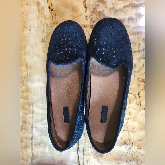 OluKai Momi Perforated Black Suede Slip-on Loafers Women's Size 8.5