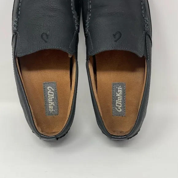 Olukai’s Akepa Moc Leather Loafers Slip-on
