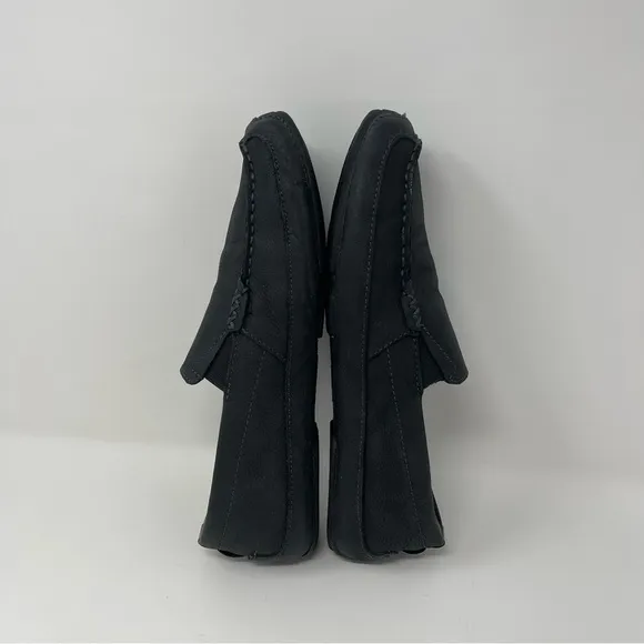 Olukai’s Akepa Moc Leather Loafers Slip-on