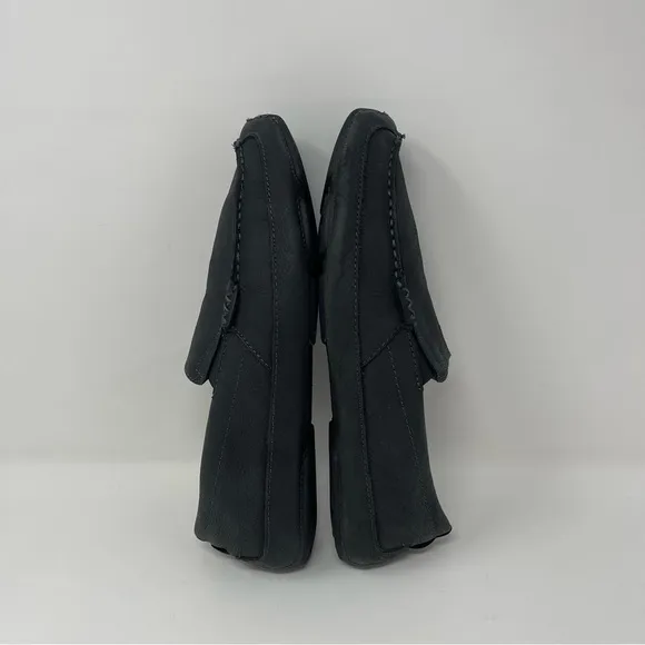 Olukai’s Akepa Moc Leather Loafers Slip-on