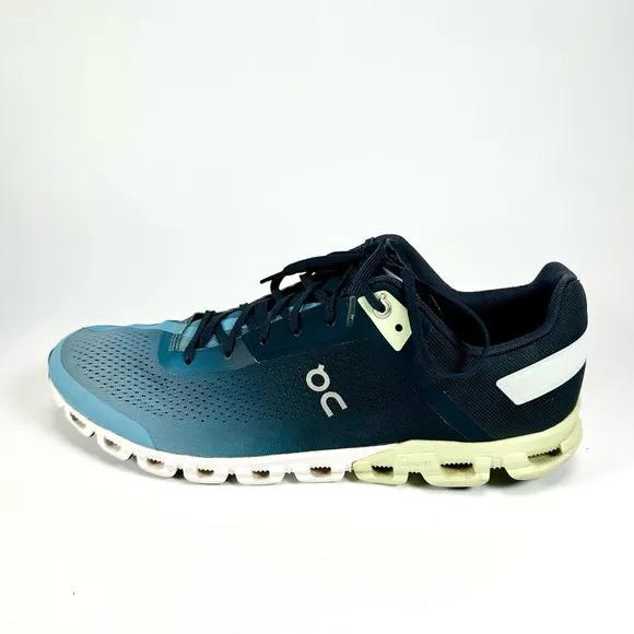 On Running Men’s Cloudflow Sneakers in Ink/Meadow Size US 13