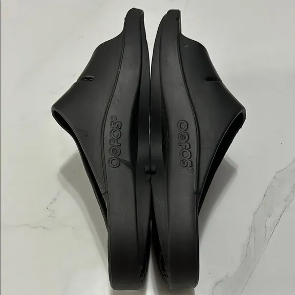 Oofos Men's Black Slide Sandals