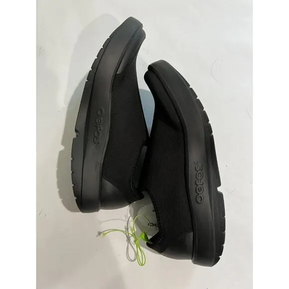 OOFOS OOMG Eezee Sneakers in Black