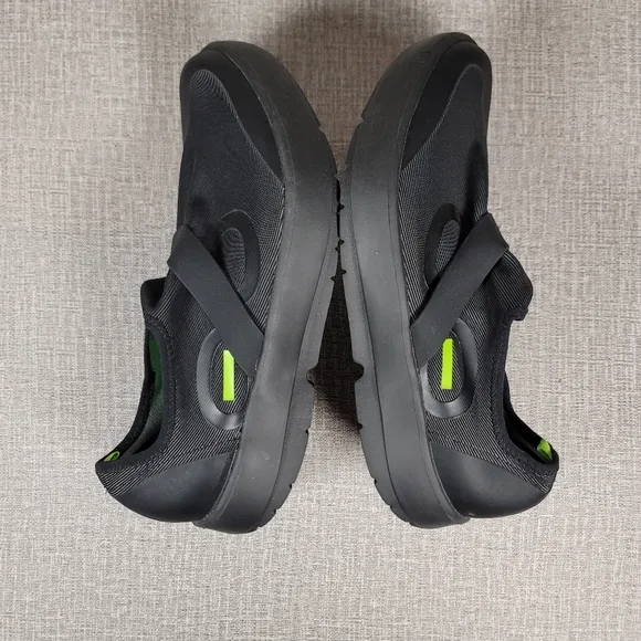Oofos Oomg Recovery Loafers Mens US 10.5 EU 43.5  Black Slip On Shoes