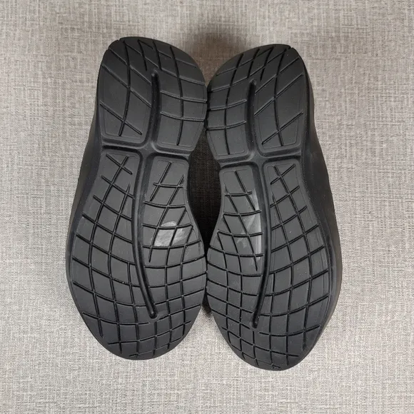 Oofos Oomg Recovery Loafers Mens US 10.5 EU 43.5  Black Slip On Shoes