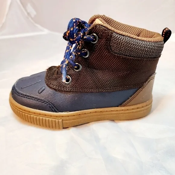 OshKosh B’Gosh Grayson B Urban Casual Lace Up Duck Boots Toddler 8 Waterproof
