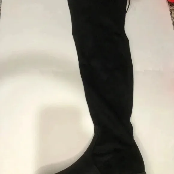 Over the knee stretch boots