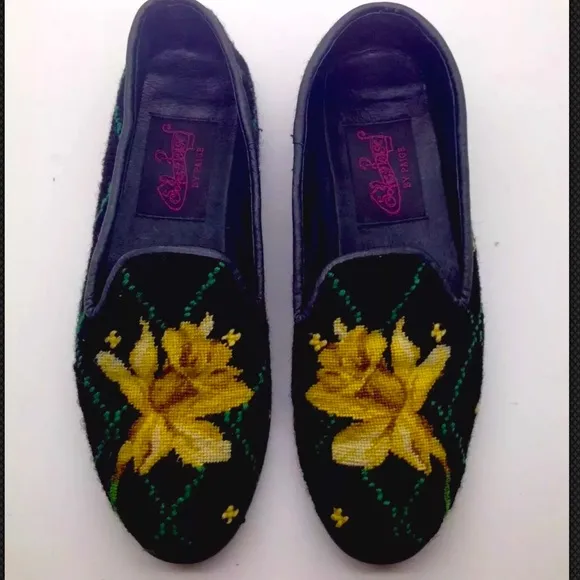 PAIGE Needlepoint Daffodil Flower Loafer 6.5 RARE