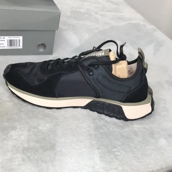 Palladium  Troop Runner  Black Sneakers Men's 12 Women's 13.5 New in Box