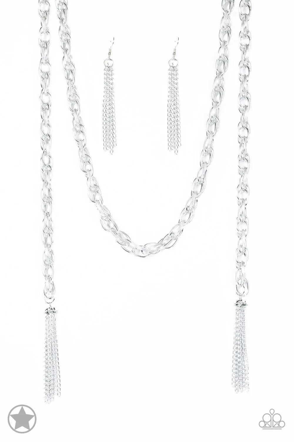 Paparazzi SCARFed for Attention Necklace Silver
