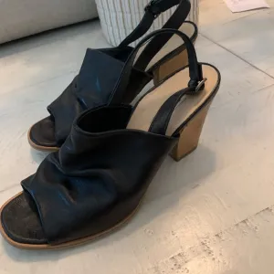 Paul Green Black Leather Women's Heeled Sandals