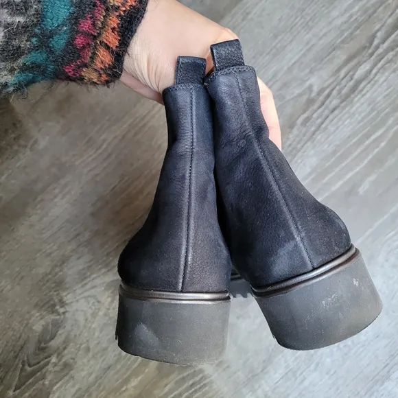 Paul Green Vienna Leather Suede Pull On Stretch Panel Lug Chelsea Ankle Boots