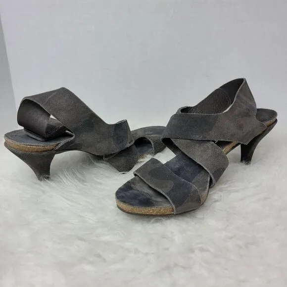 Pedro Garcia Lynna Suede Olive Camo Strappy Heel Sandals Eu Size 39 / Us 8.5.