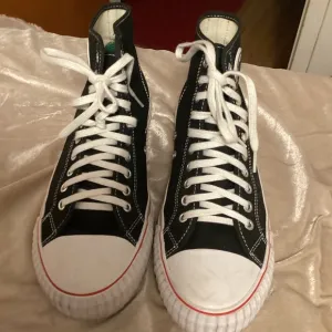 P.FFLYERS HIGH TOP  CHUCK STYLE SNEAKERS UNISEX M11 W 12.5