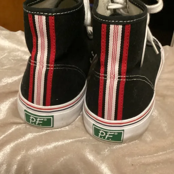 P.FFLYERS HIGH TOP  CHUCK STYLE SNEAKERS UNISEX M11 W 12.5