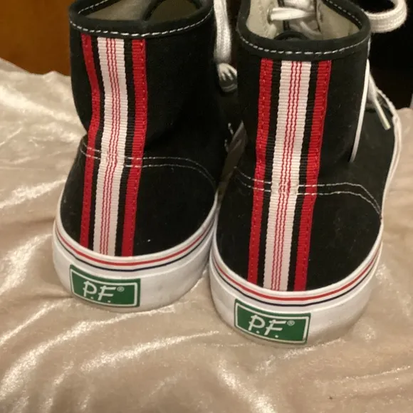 P.FFLYERS HIGH TOP  CHUCK STYLE SNEAKERS UNISEX M11 W 12.5