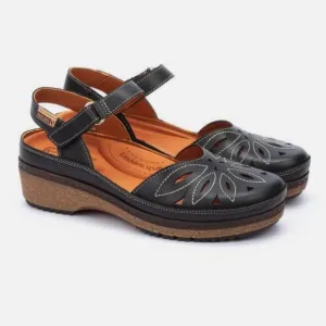 Pikolinos Women's Granada W0W Mary Jane Black