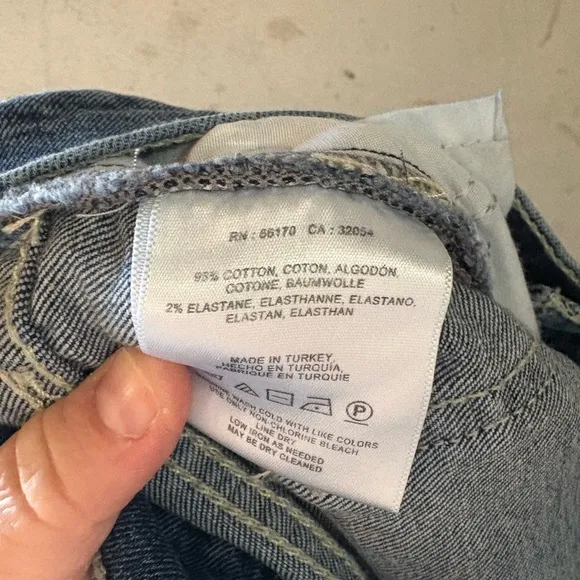 Pilcro and the Letterpress Slim Boyfriend JeansSize: 27